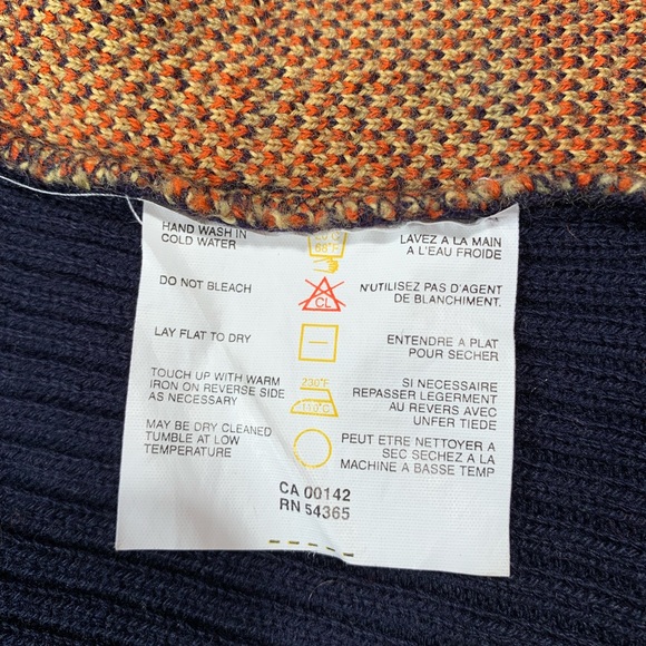 Zip-Up Plaid Sweater Vest - Picture 4 of 7